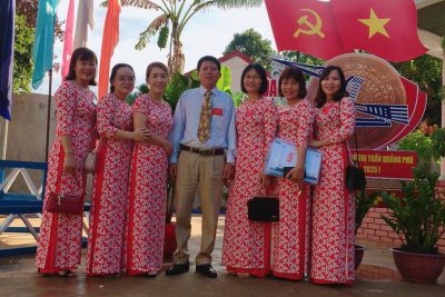 HÌNH CHI BỘ
